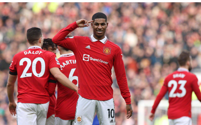 规赛表现出 规赛表现出